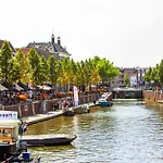 Aircon Near Tilburg & Efteling Park Апартаменты Рамсдонксвер