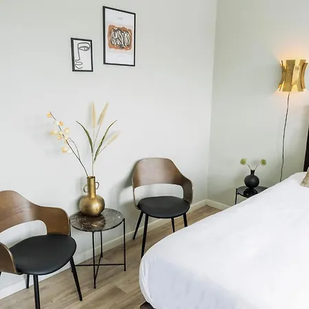 Practical W Private Bathroom Shared Kitchen * Raamsdonksveer