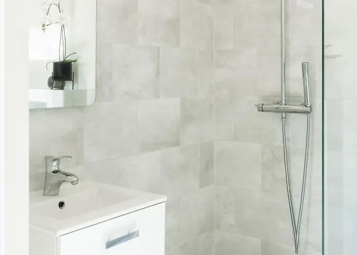 Aircon Near Tilburg & Efteling Park Apartment Raamsdonksveer